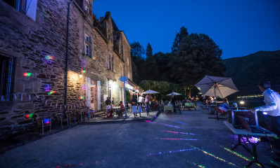 Camping with entertainment and evenings in Dordogne