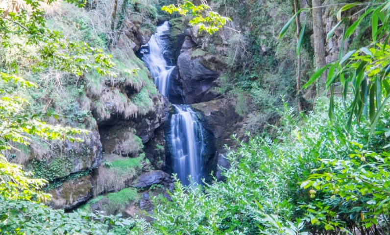 Gimel Waterfalls