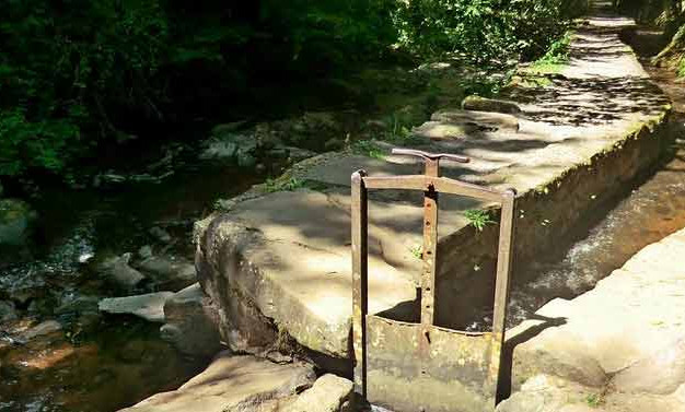 El canal de los monjes