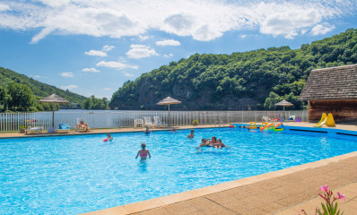 Camping Le Gibanel avec vue sur la rivière