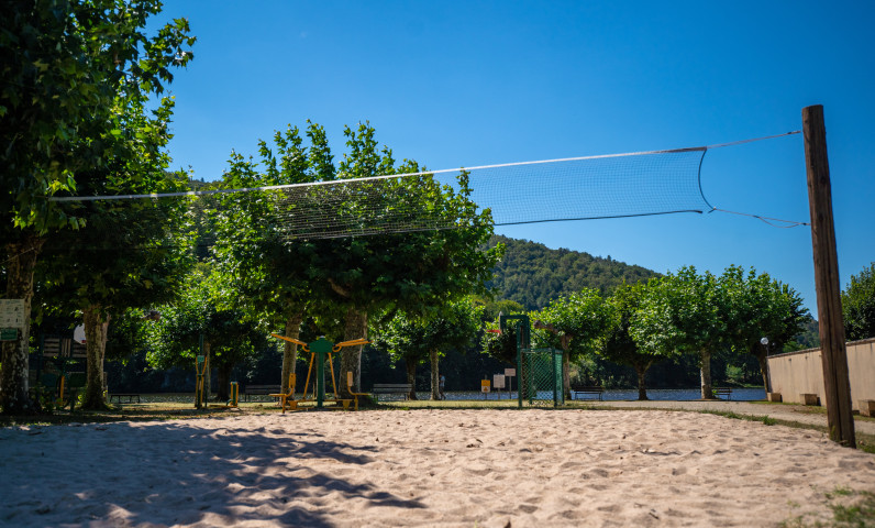 Camping avec beach-volley en Dordogne